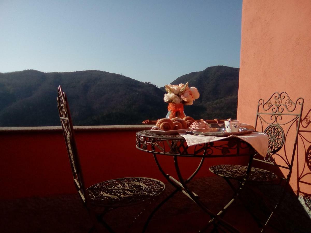 Contrada Casa Vacanze Apartamento Vado Ligure Exterior foto
