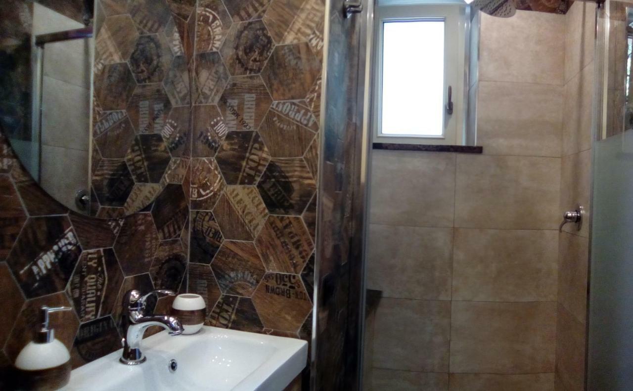 Contrada Casa Vacanze Apartamento Vado Ligure Exterior foto